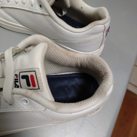 Classic White Leather Fila Sneakers Women's Ladies' Size 8 - Picture 12 of 12